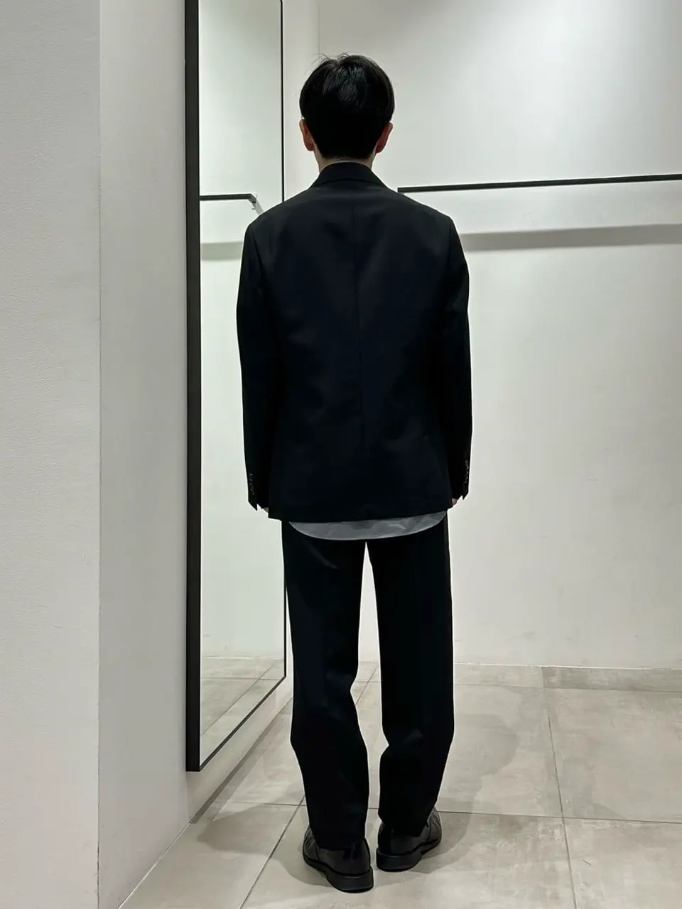 JOSEPH HOMME 鈴木 コーディネート画像