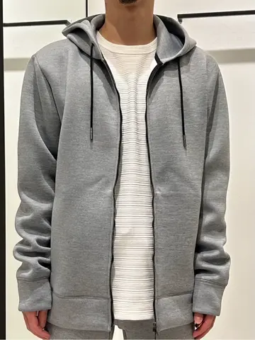 JOSEPH HOMME 鈴木 コーディネート画像