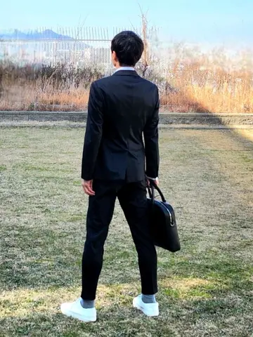 JOSEPH HOMME 泉 コーディネート画像