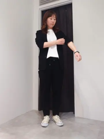 JOSEPH HOMME 根耒 コーディネート画像