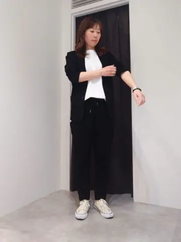 JOSEPH HOMME 根耒 コーディネート画像