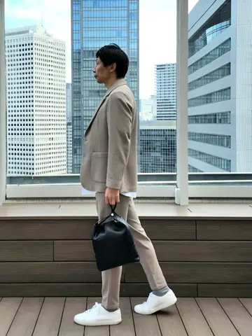 JOSEPH HOMME 泉 コーディネート画像