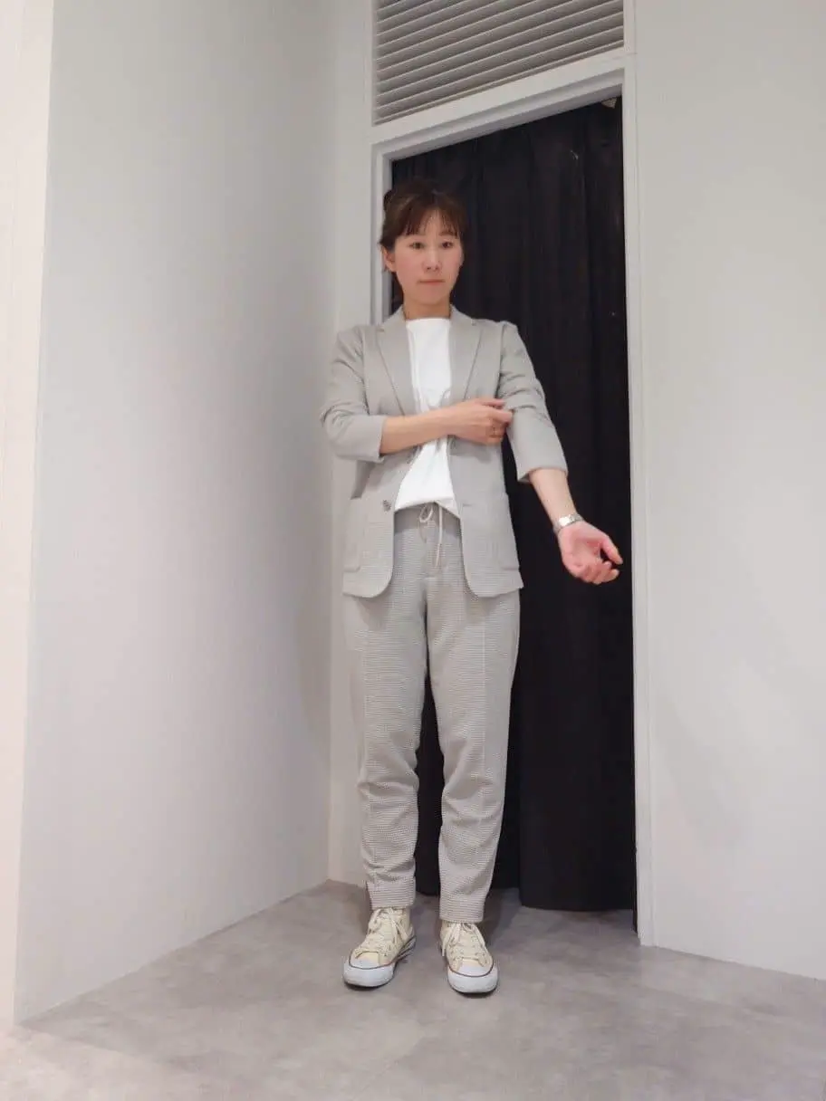 JOSEPH HOMME 根耒 コーディネート画像