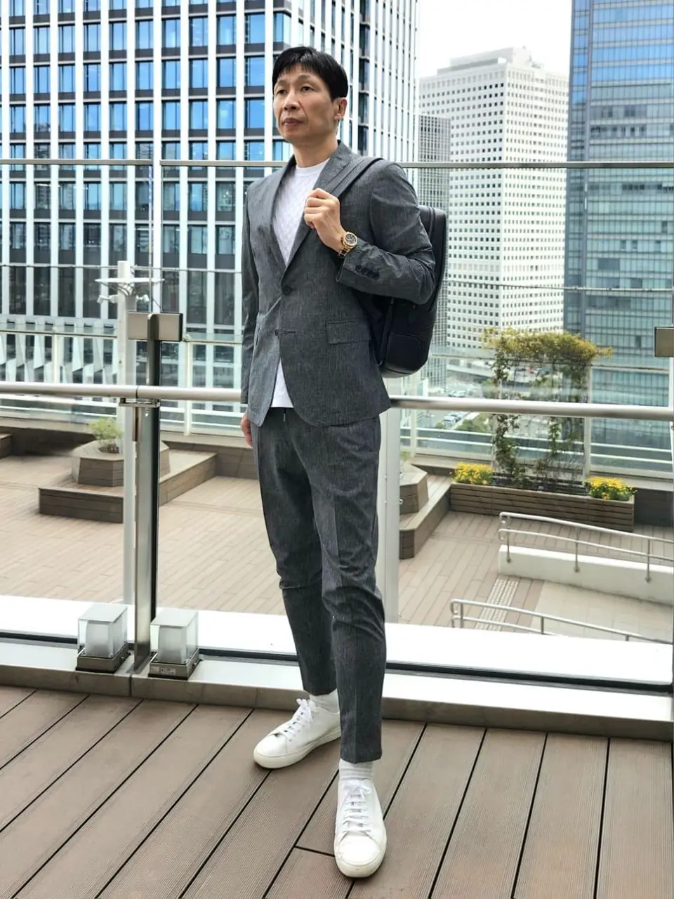 JOSEPH HOMME 泉 コーディネート画像