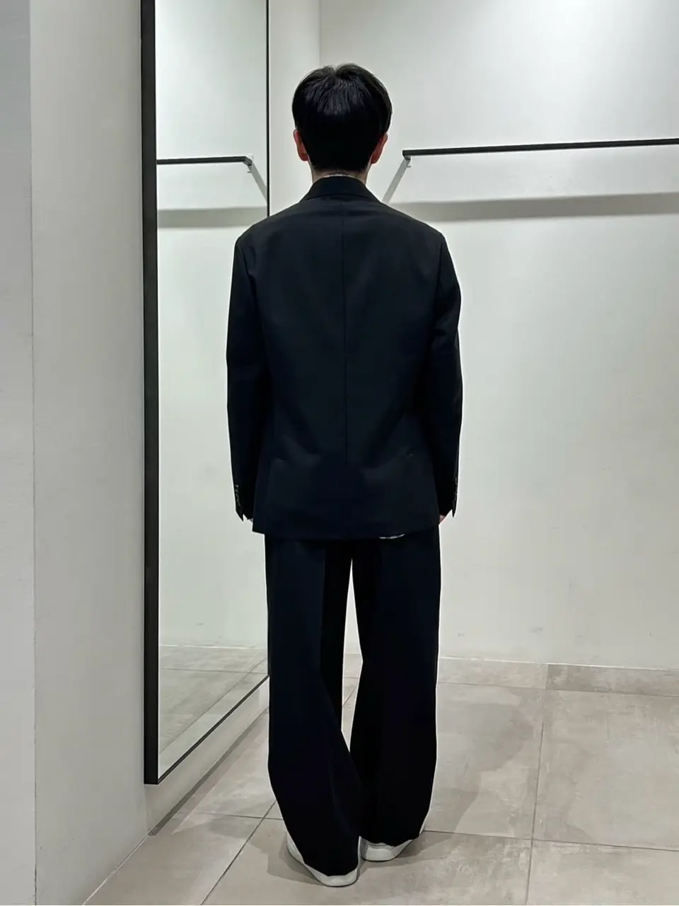 JOSEPH HOMME 鈴木 コーディネート画像