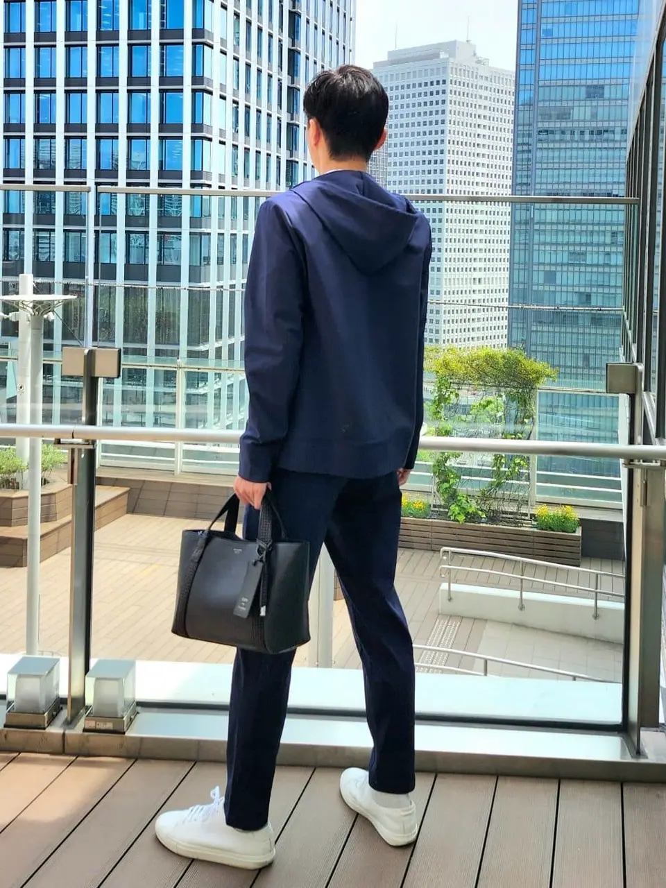 JOSEPH HOMME 泉 コーディネート画像