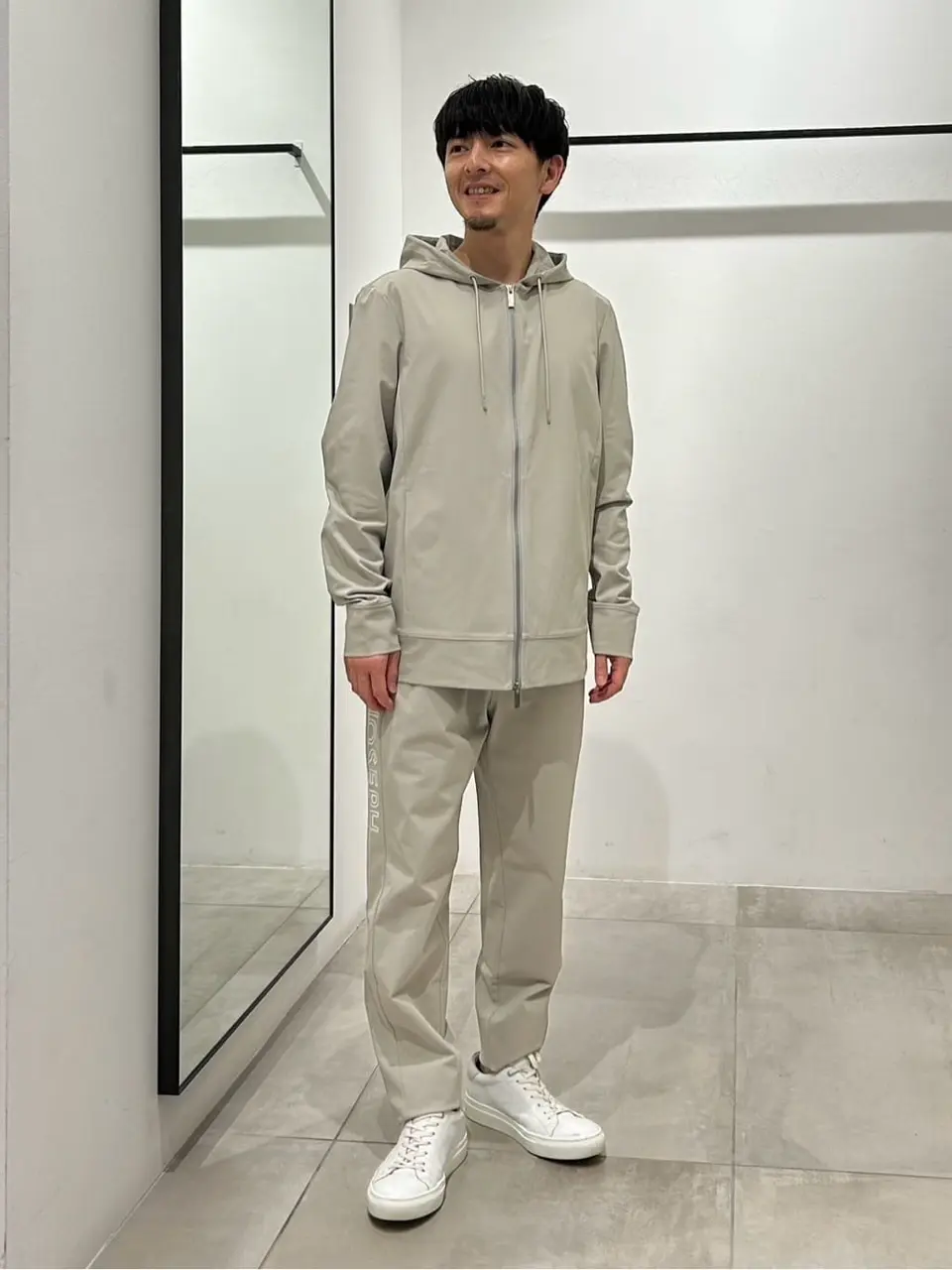 JOSEPH HOMME 鈴木 コーディネート画像