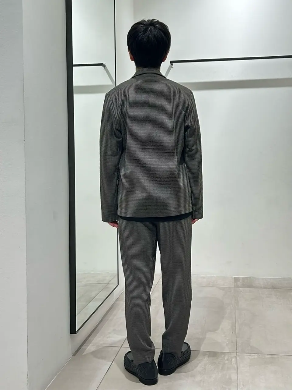 JOSEPH HOMME 鈴木 コーディネート画像