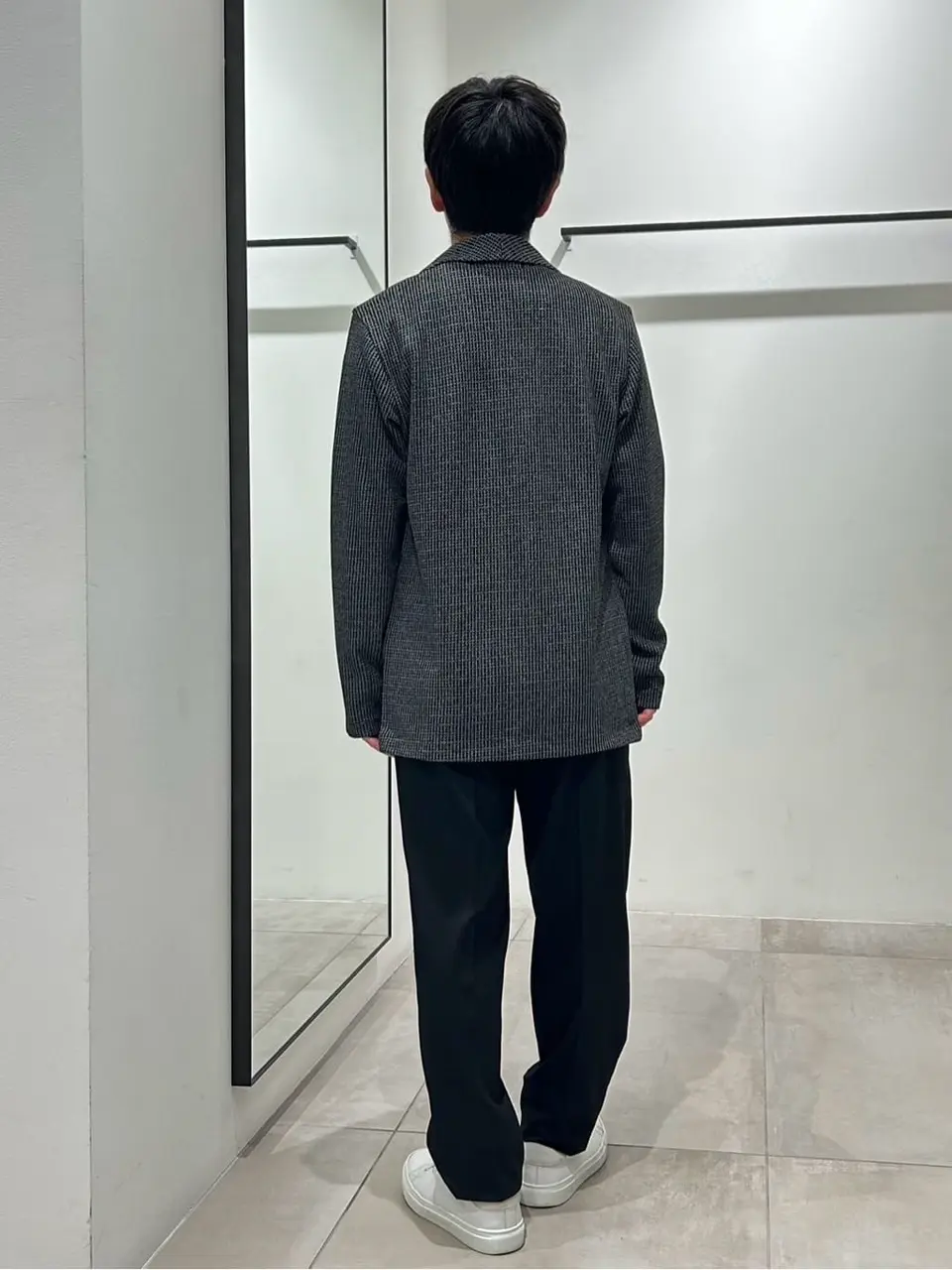 JOSEPH HOMME 鈴木 コーディネート画像