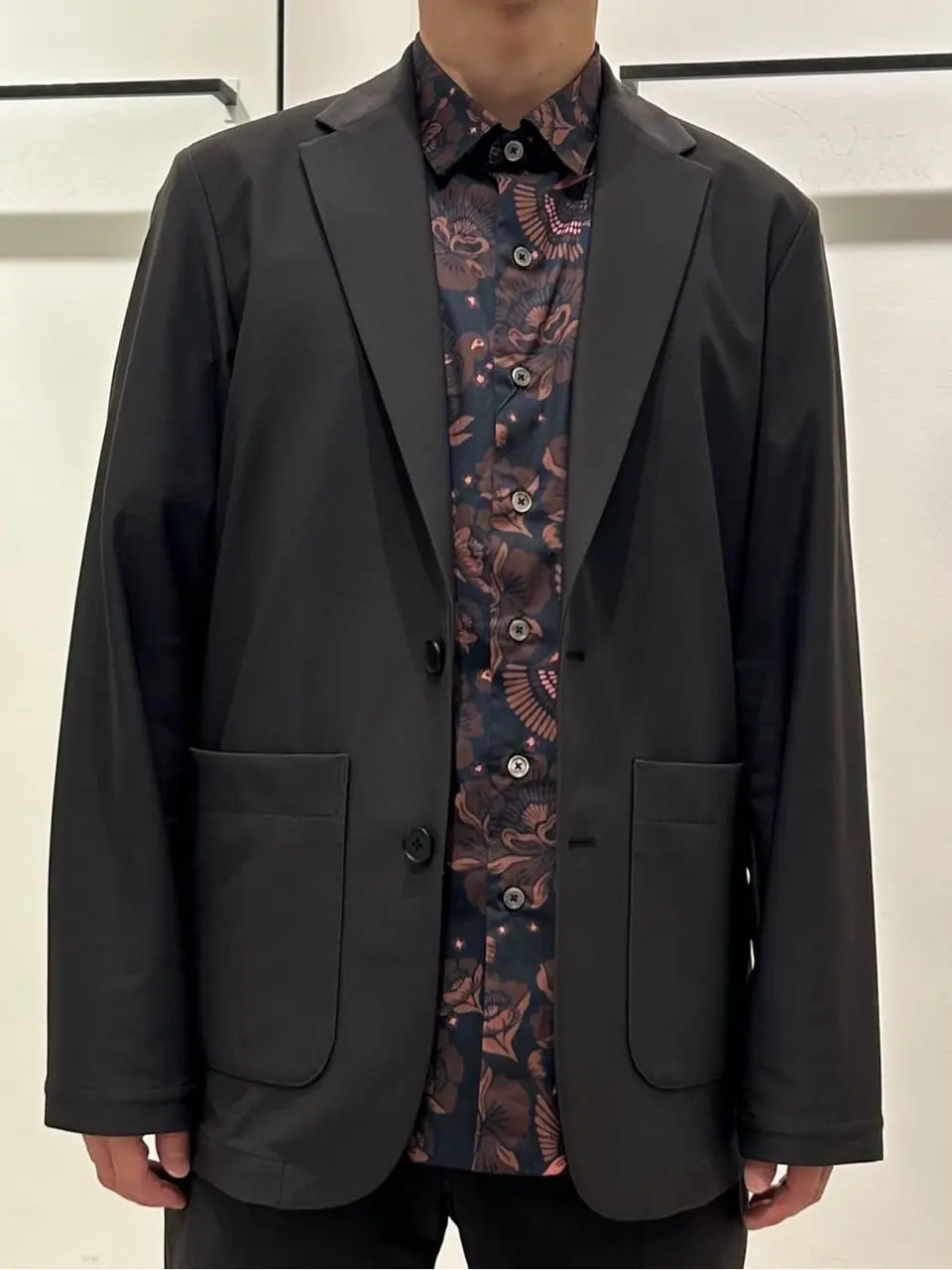 JOSEPH HOMME 鈴木 コーディネート画像