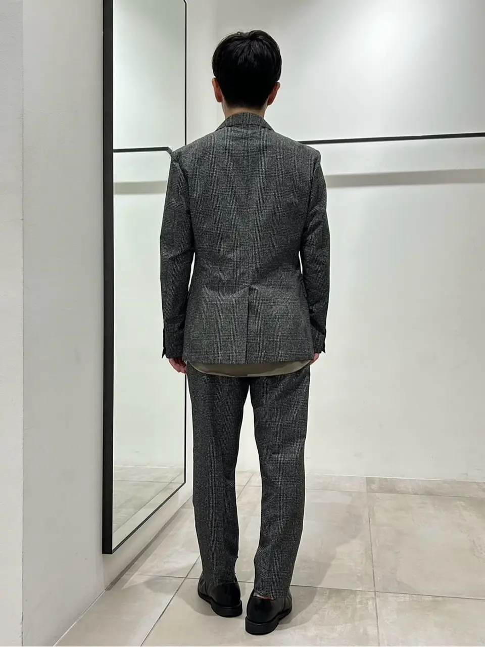 JOSEPH HOMME 鈴木 コーディネート画像