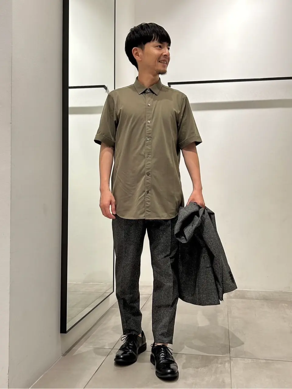 JOSEPH HOMME 鈴木 コーディネート画像