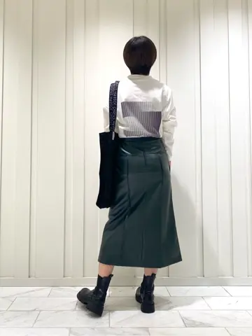 JOSEPH STUDIO スタッフ コーディネート画像