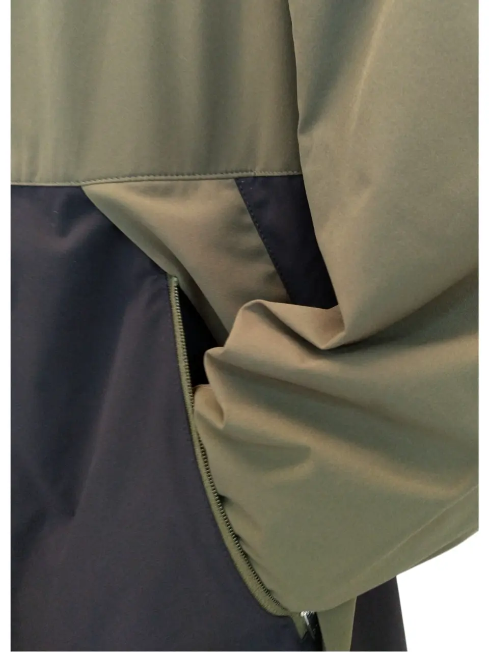 23区GOLF 山下 コーディネート画像