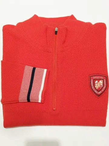 23区GOLF 山下 コーディネート画像