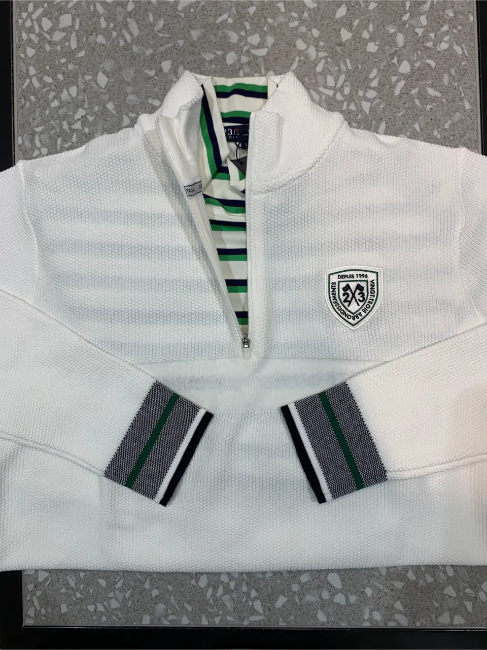 23区GOLF 松屋スタッフ コーディネート画像