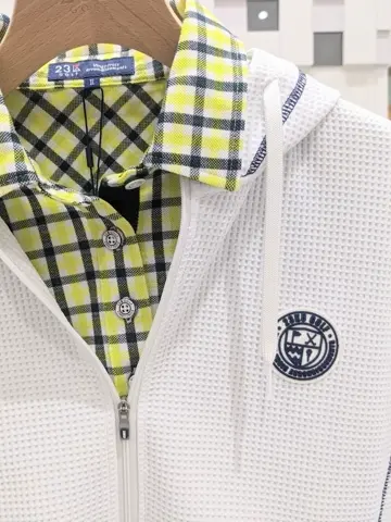 23区GOLF 市川真理子 コーディネート画像