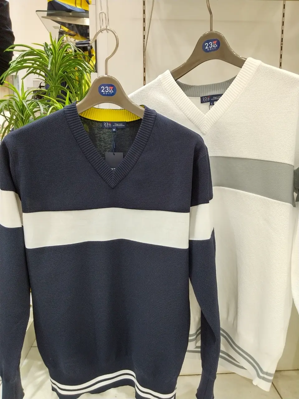 23区GOLF スタッフ コーディネート画像