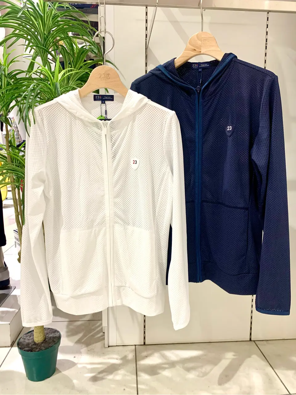 23区GOLF 上野 コーディネート画像