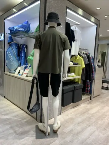 23区GOLF 松屋スタッフ コーディネート画像