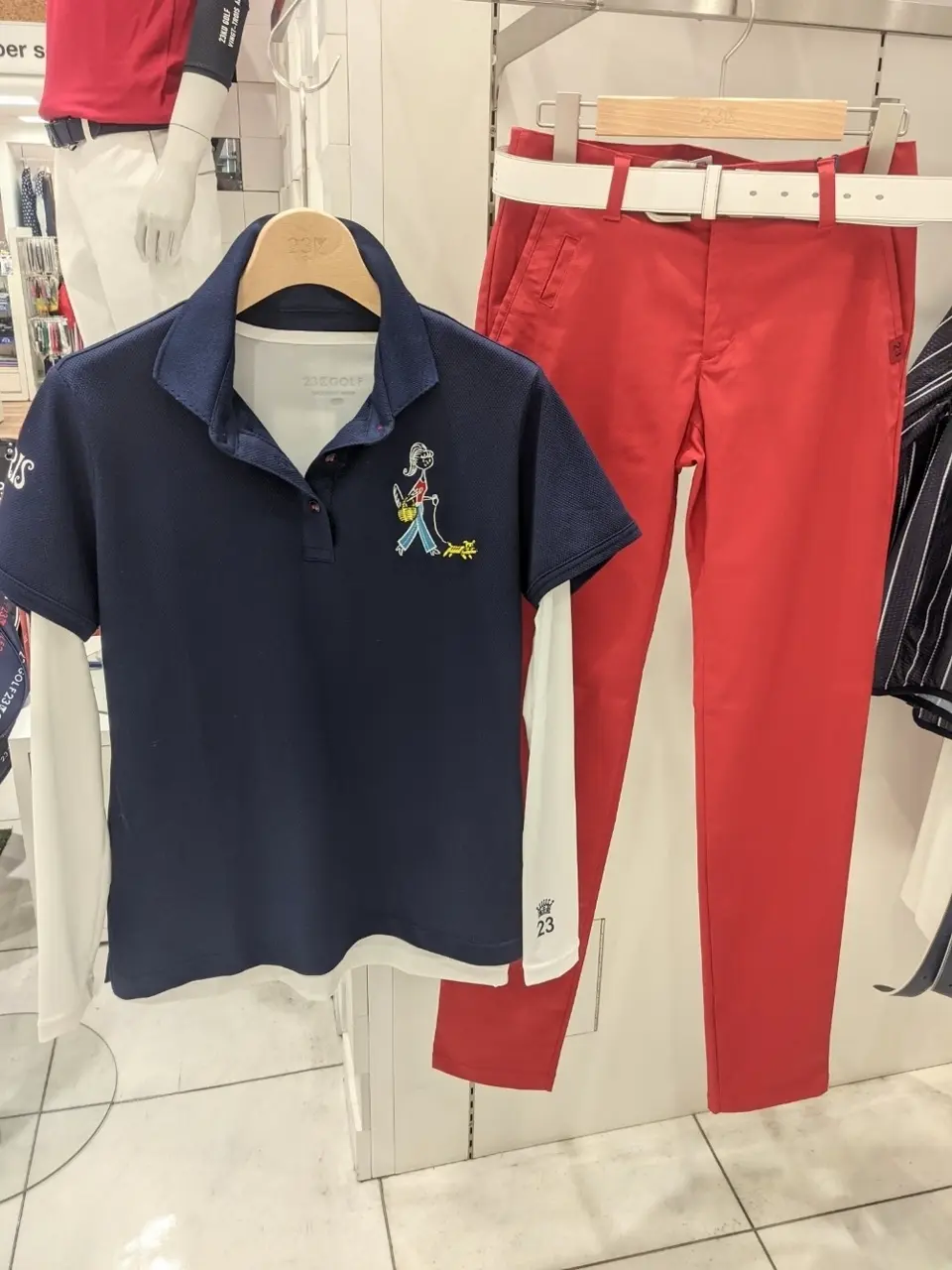 23区GOLF 市川真理子 コーディネート画像