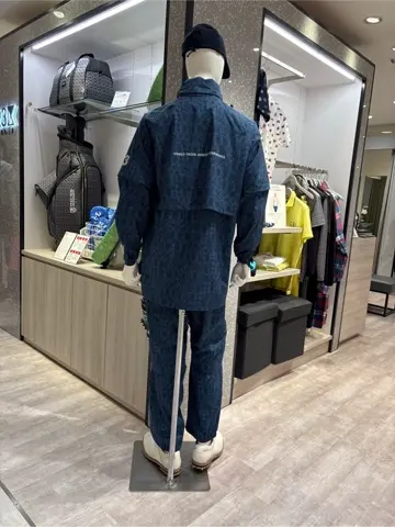 23区GOLF 松屋スタッフ コーディネート画像