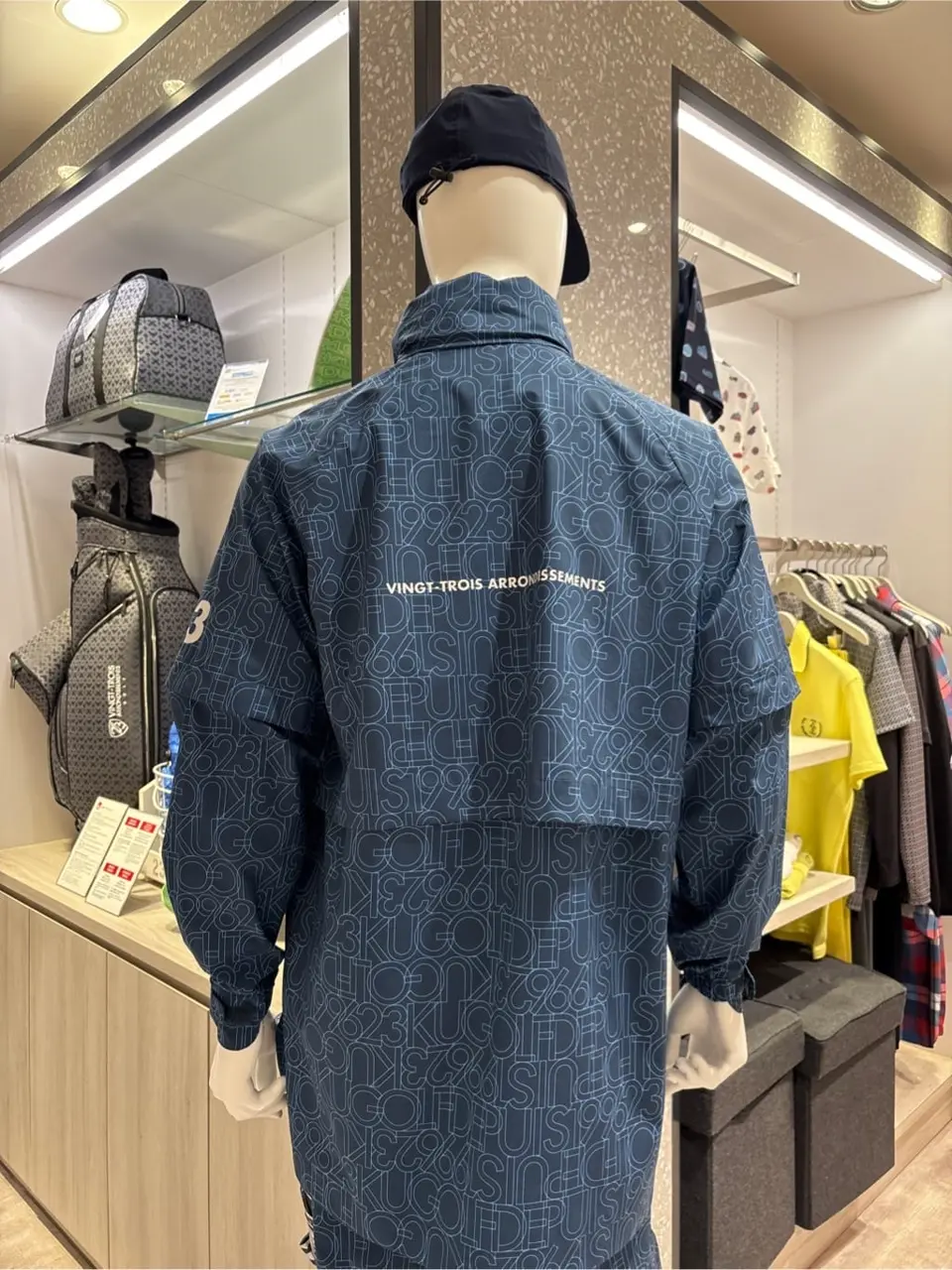 23区GOLF 松屋スタッフ コーディネート画像