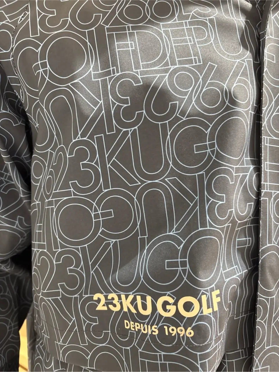 23区GOLF 松屋スタッフ コーディネート画像
