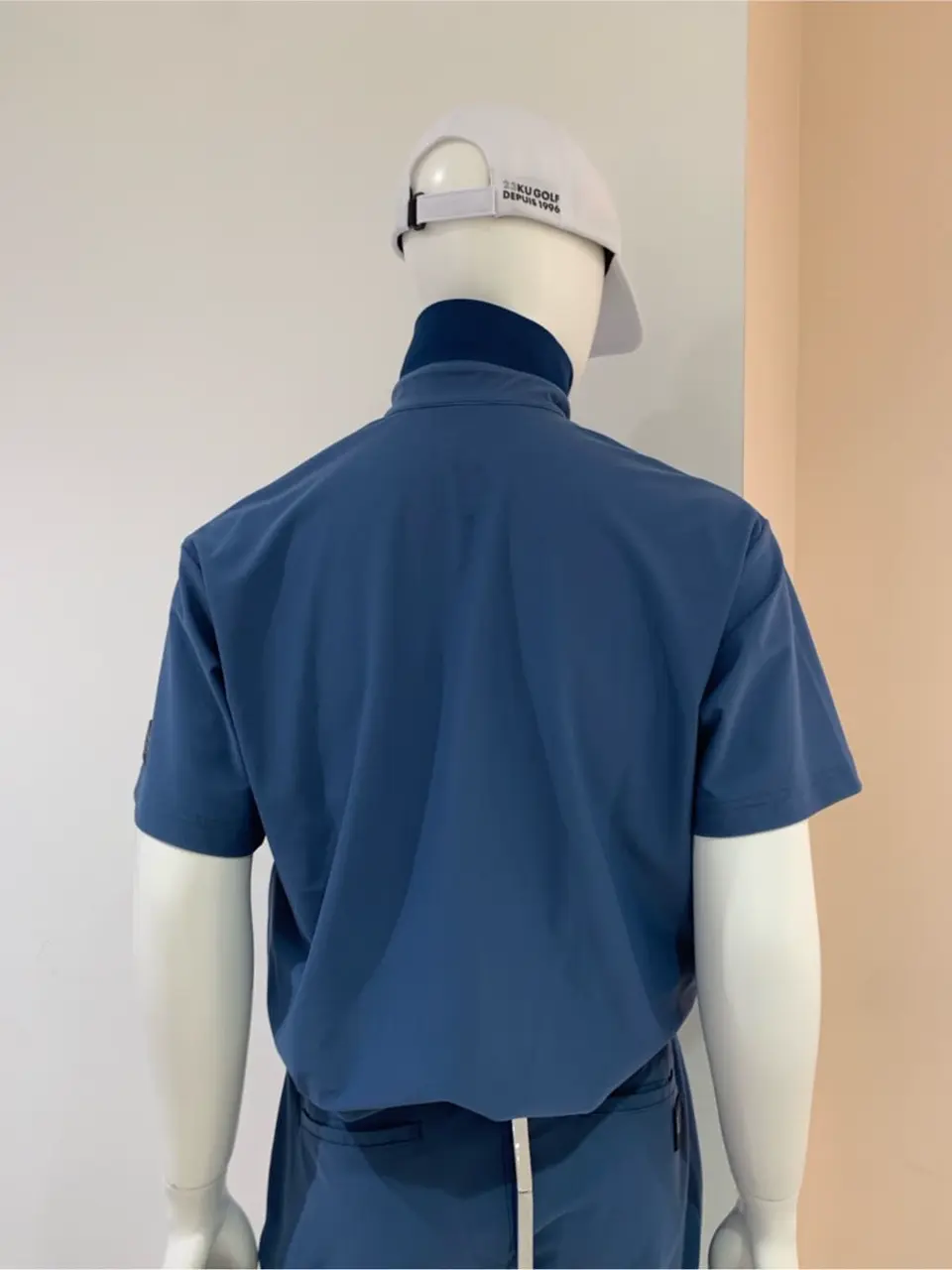 23区GOLF 松屋スタッフ コーディネート画像