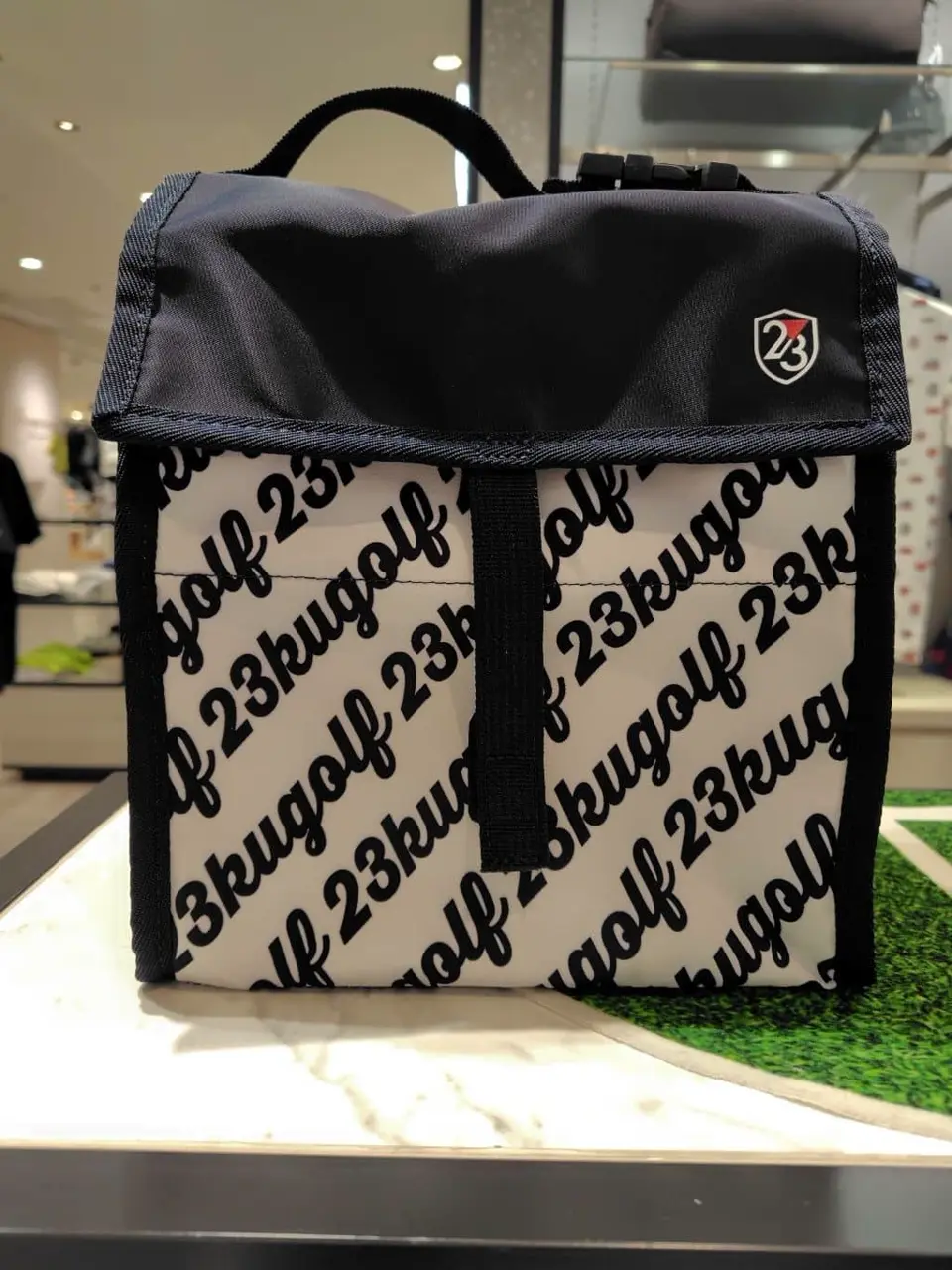 23区GOLF スタッフ コーディネート画像