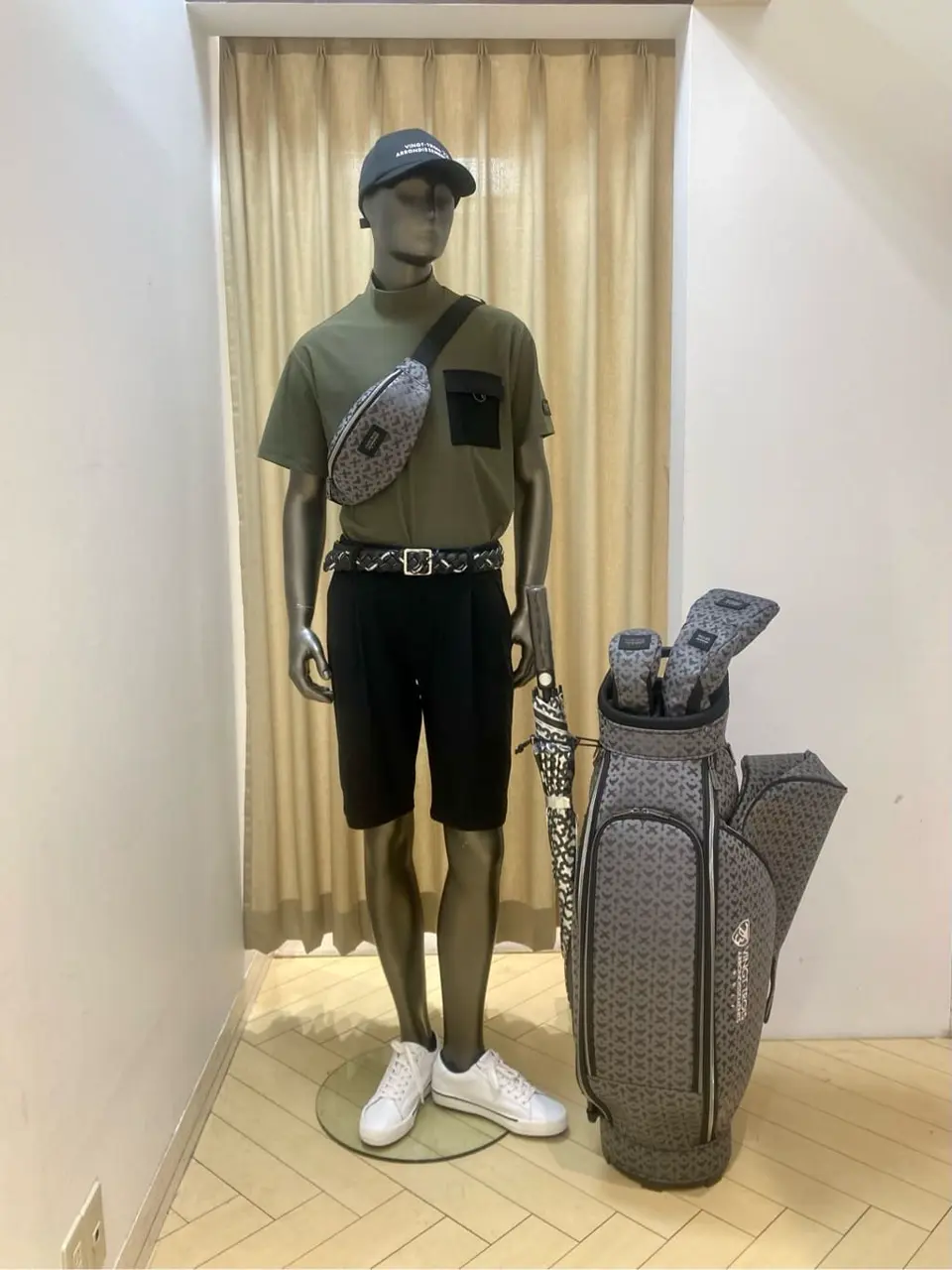 23区GOLF スタッフ コーディネート画像