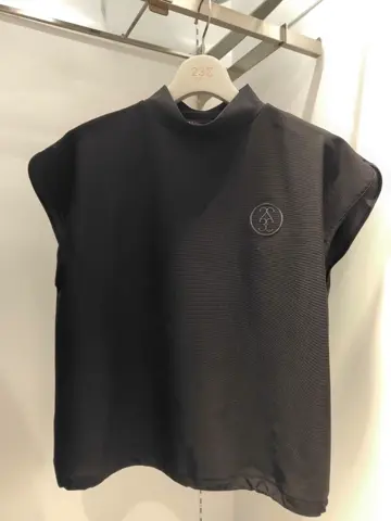 23区GOLF スタッフ コーディネート画像