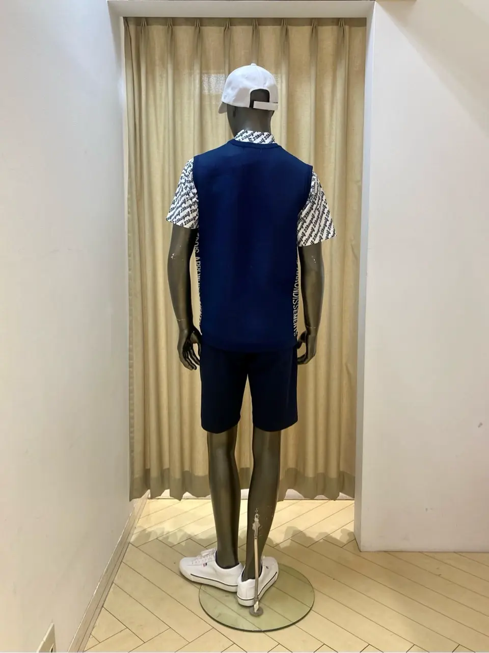 23区GOLF スタッフ コーディネート画像