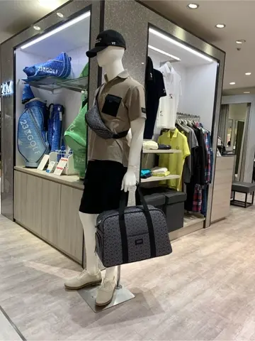 23区GOLF 松屋スタッフ コーディネート画像