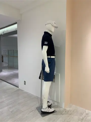 23区GOLF 松屋スタッフ コーディネート画像