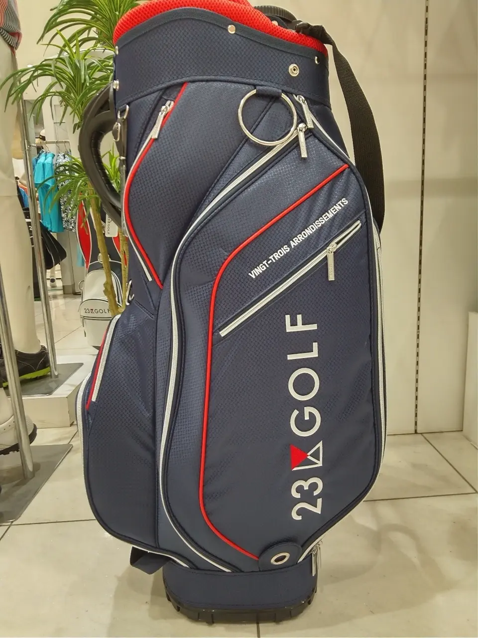 23区GOLF スタッフ コーディネート画像