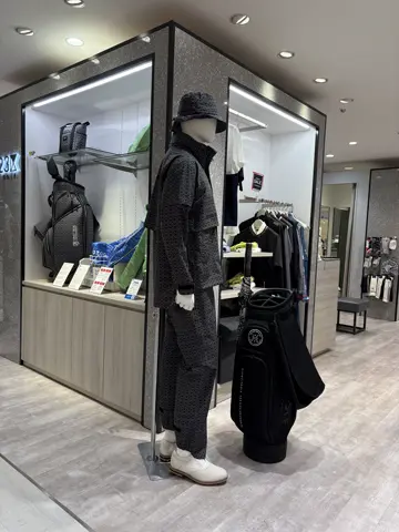 23区GOLF 松屋スタッフ コーディネート画像