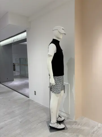 23区GOLF 松屋スタッフ コーディネート画像