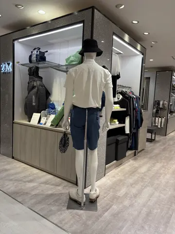 23区GOLF 松屋スタッフ コーディネート画像