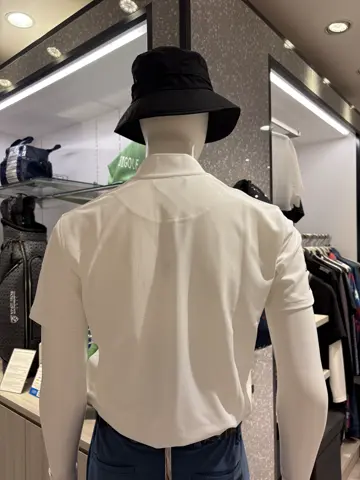 23区GOLF 松屋スタッフ コーディネート画像