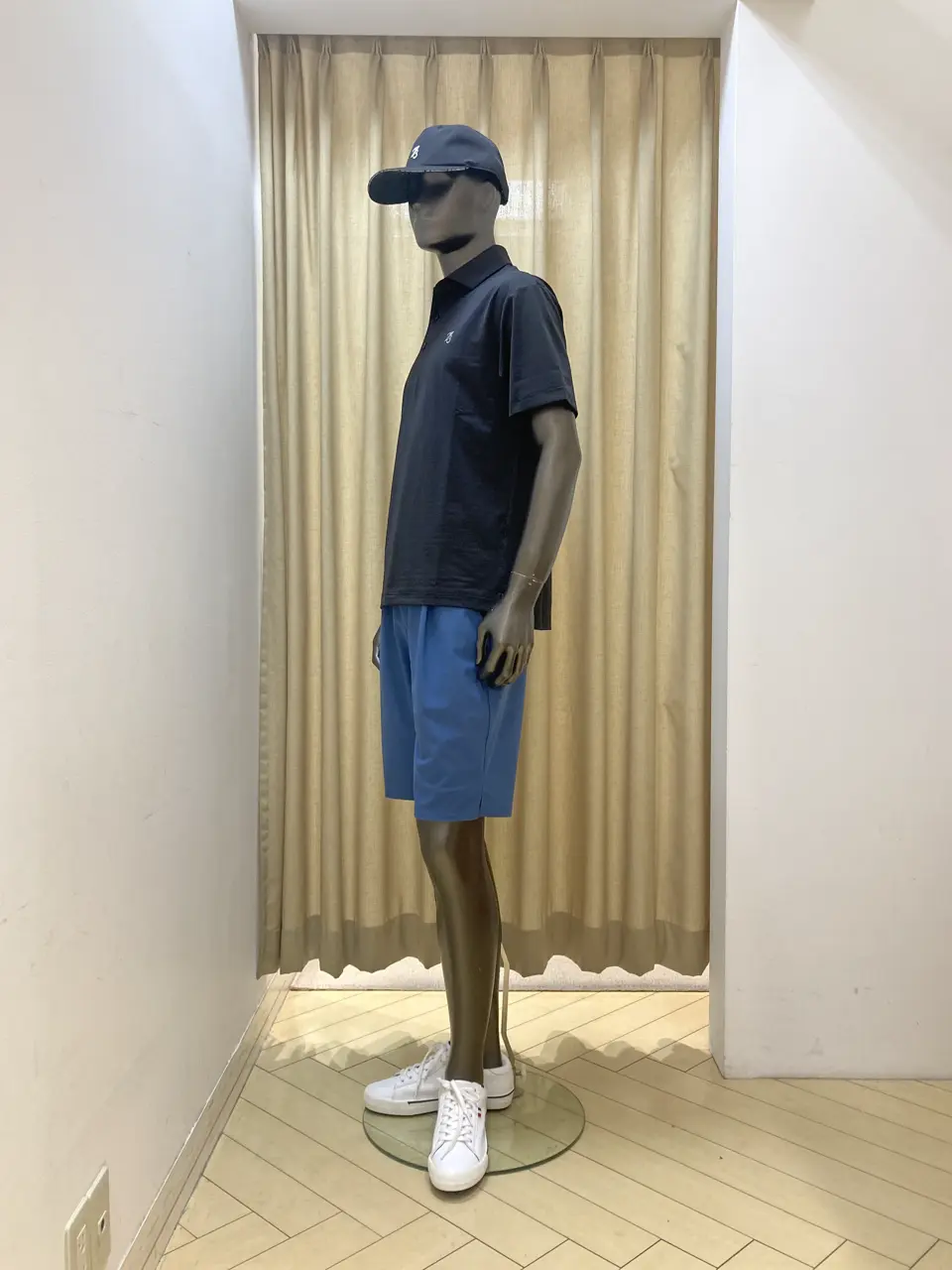 23区GOLF スタッフ コーディネート画像