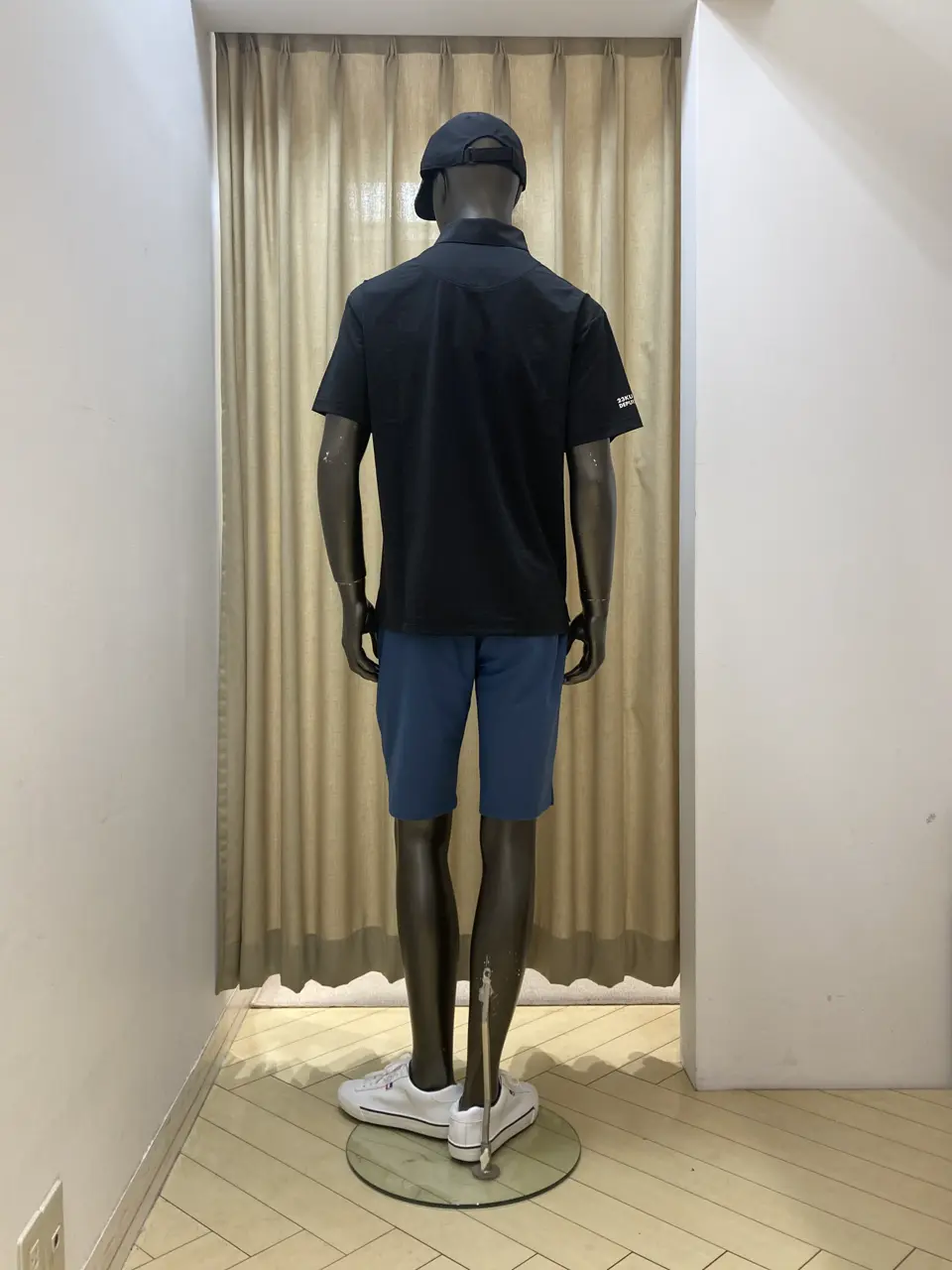 23区GOLF スタッフ コーディネート画像