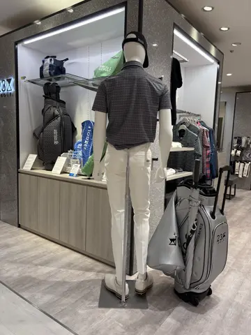 23区GOLF 松屋スタッフ コーディネート画像