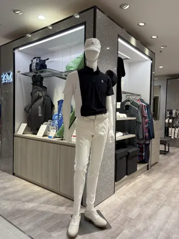 23区GOLF 松屋スタッフ コーディネート画像