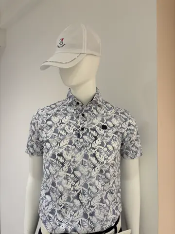 23区GOLF 松屋スタッフ コーディネート画像