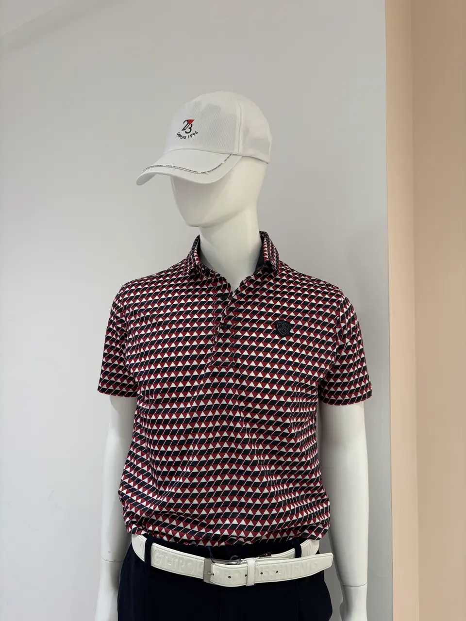 23区GOLF 松屋スタッフ コーディネート画像