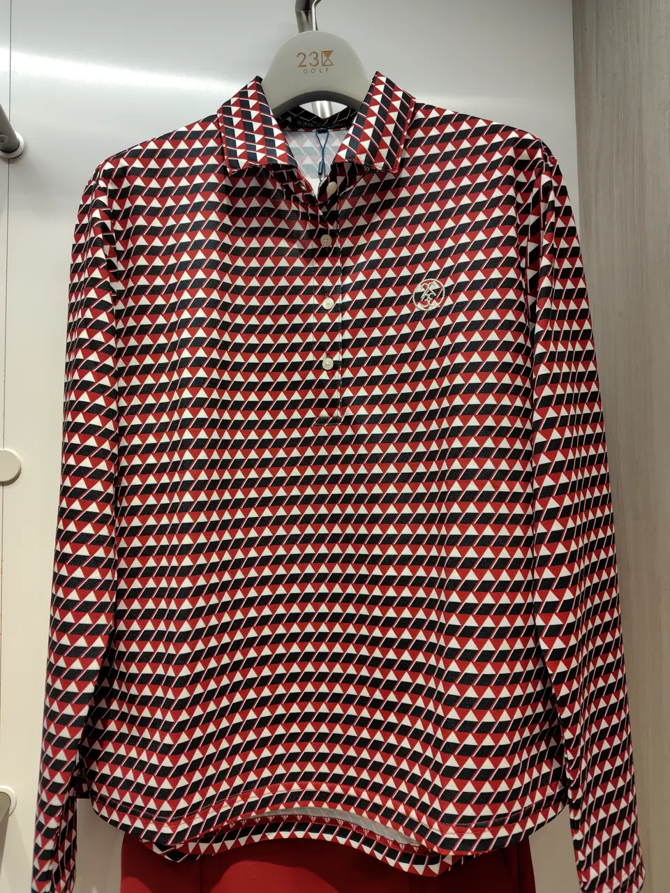 23区GOLF スタッフ コーディネート画像