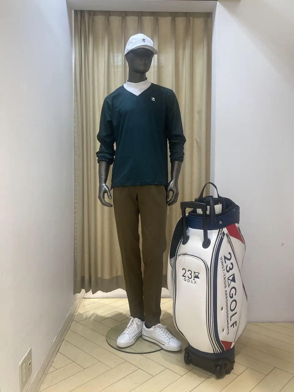 【新品・未使用・タグ付】23区GOLF 中綿ジャケット ネイビー M セール】 【MEN】中綿ブルゾン （ブルゾン）｜23区GOLF