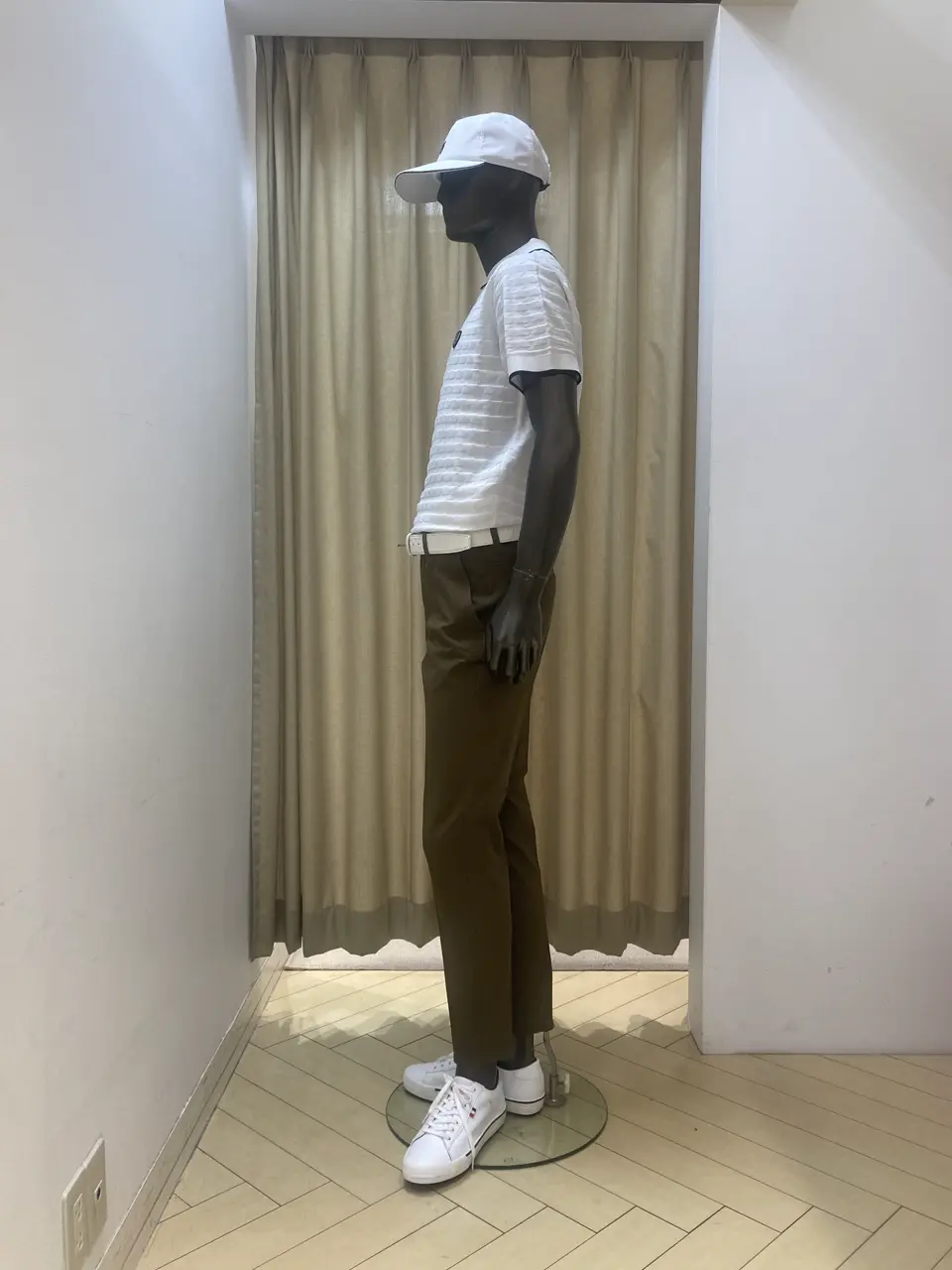 23区GOLF スタッフ コーディネート画像