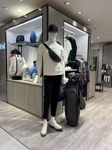 23区GOLF 松屋スタッフ コーディネート画像